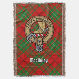 Clan MacAulay-Wappen über Tartan Decke