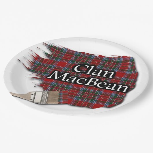 Clan MacBean Scottish Tartan Paint Brush Pappteller (Schrägansicht)