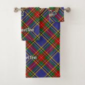 Clan MacBeth Wappen über Tartan Badhandtuch Set (Insitu)
