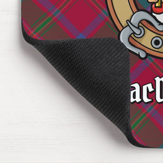 Clan MacDougall Wappen über Tartan Mousepad (Ecke)
