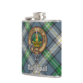 Clan MacDowall Wappen über Tartan Flachmann (Links)