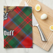 Clan MacDuff Wappen über Tartan Geschirrtuch (Viertel Falte)
