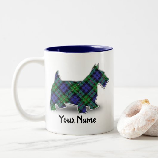 Clan MacEwen Tartan Scottish Terrier Zweifarbige Tasse (Mit Donut)