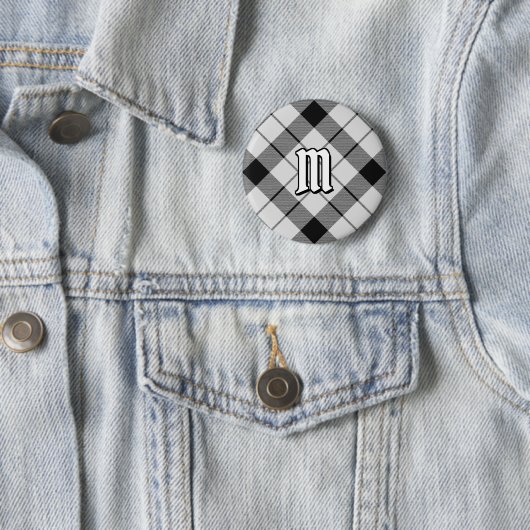 Clan MacFarlane Black and White Tartan Button (Beispiel)