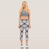 Clan MacFarlane Black and White Tartan Capri Leggings (Vorderseite)