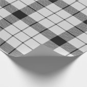 Clan MacFarlane Black and White Tartan Geschenkpapier (Ecke)
