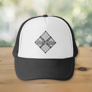 Clan MacFarlane Black and White Tartan Truckerkappe