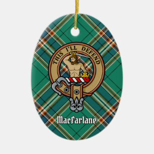 Clan MacFarlane Wappen über antikes Jagdtartan Keramik Ornament