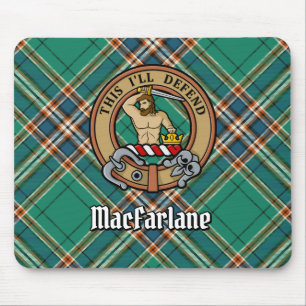 Clan MacFarlane Wappen über antikes Jagdtartan Mousepad