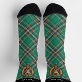 Clan MacFarlane Wappen über antikes Jagdtartan Socken (Oben)