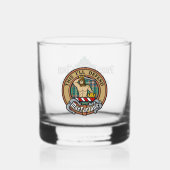 Clan MacFarlane Wappen über antikes Jagdtartan Whiskyglas (Vorderseite)