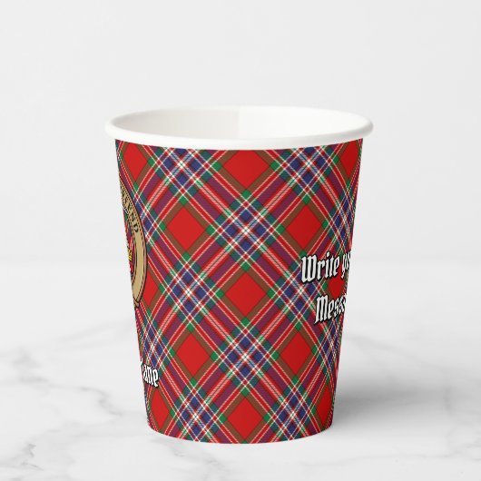Clan MacFarlane Wappen über Red Tartan Pappbecher (Links)
