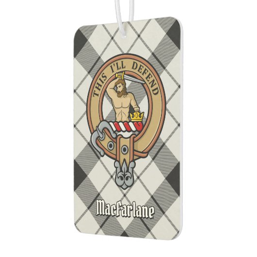 Clan MacFarlane Wappen über Schwarz-Weiß-Tartan Autolufterfrischer (Links)
