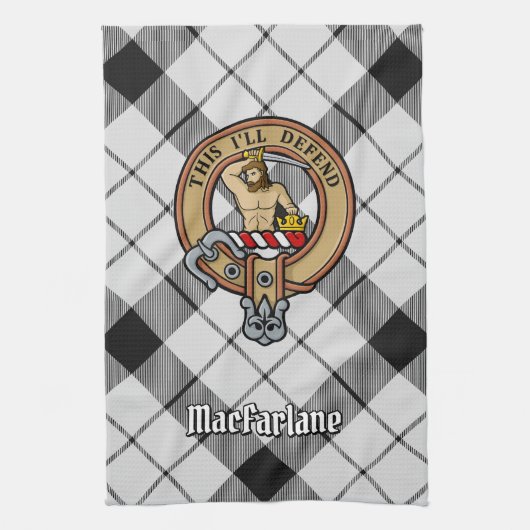 Clan MacFarlane Wappen über Schwarz-Weiß-Tartan Geschirrtuch (Vertikal)