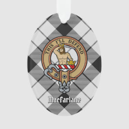 Clan MacFarlane Wappen über Schwarz-Weiß-Tartan Ornament