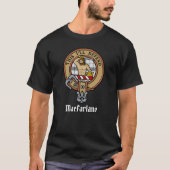 Clan MacFarlane Wappen über Schwarz-Weiß-Tartan T-Shirt (Vorderseite)