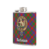 Clan MacGowan Wappen über Tartan Flachmann (Links)