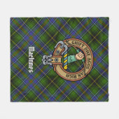 Clan MacInnes Wappen über Tartan Fleecedecke (Vorderseite (Horizontal))