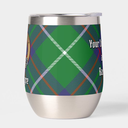 Clan MacIntyre Wappen über Tartan (Links)