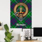 Clan MacIntyre Wappen über Tartan Poster (Heimbüro)