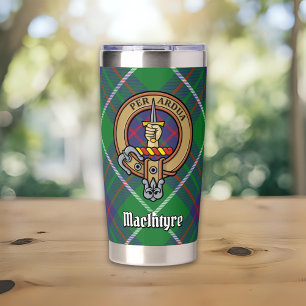 Clan MacIntyre-Wappen über Tartan Thermobecher
