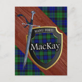 Clan MacKay Tartan Sword & Shield Postkarte (Vorderseite)