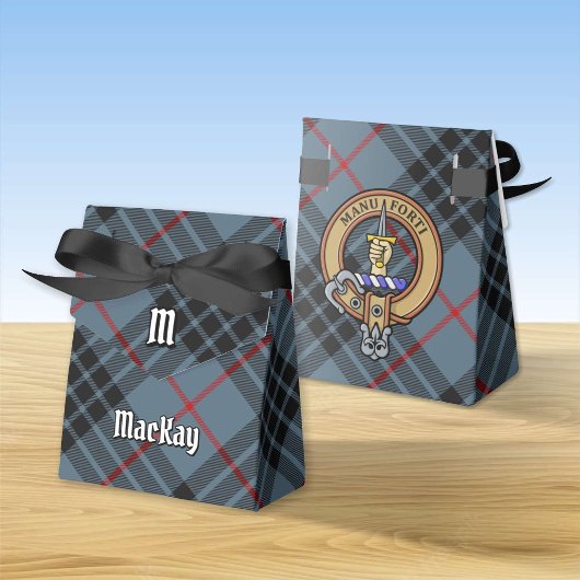 Clan MacKay Wappen über Blue Tartan Geschenkschachtel