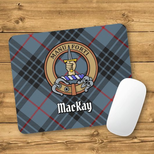 Clan MacKay Wappen über Blue Tartan Mousepad