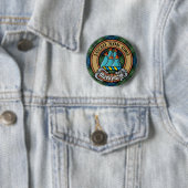 Clan MacKenzie Wappen über Tartan Button (Beispiel)