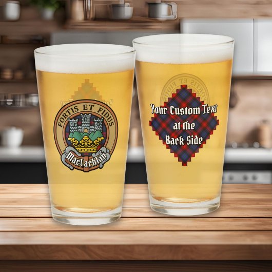 Clan MacLachlan Wappen über Tartan Glas