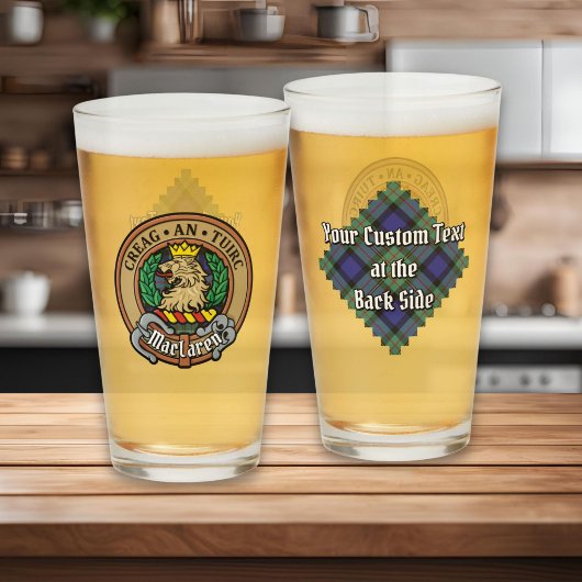 Clan MacLaren Wappen über Tartan Glas