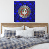 Clan MacLean Wappen & Tartan Knot on Thistle Leinwanddruck (Insitu (Schlafzimmer))