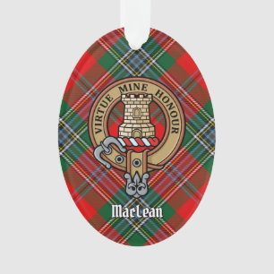 Clan MacLean Wappen über Tartan Ornament
