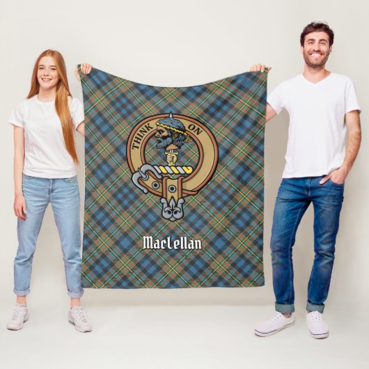 Clan MacLellan-Wappen über altem Tartan Fleecedecke (Beispiel)