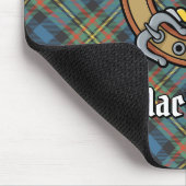 Clan MacLellan-Wappen über altem Tartan Mousepad (Ecke)