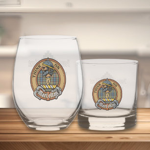 Clan MacLellan Wappen über altem Tartan Whiskyglas