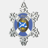 Clan MacLeod Tartan Knot & Flag Schneeflocken Zinn-Ornament (Rechts)