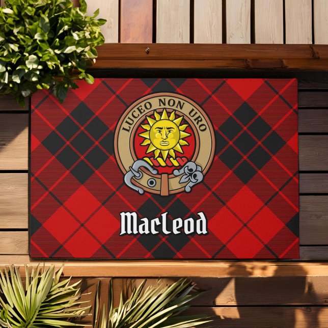 Clan MacLeod von Raasay Wappen über Tartan Fußmatte (Von Creator hochgeladen)