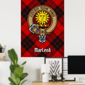 Clan MacLeod von Raasay Wappen über Tartan Poster (Heimbüro)