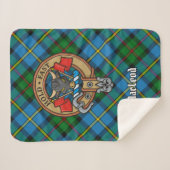 Clan MacLeod Wappen über Tartan Sherpadecke (Vorderseite (Horizontal))