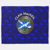 Clan MacNeil Tartan Knot & Flag Fleecedecke (Vorderseite (Horizontal))