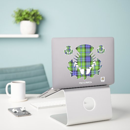 Clan MacNeill von Gigha Tartan Thistle Sticker (Laptop auf Schreibtisch)