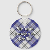 Clan MacPherson Wappen über Blue Dress Tartan Schlüsselanhänger (Rückseite)