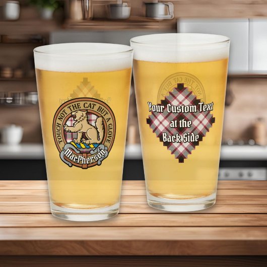 Clan MacPherson Wappen über die Jagd auf Tartan Glas