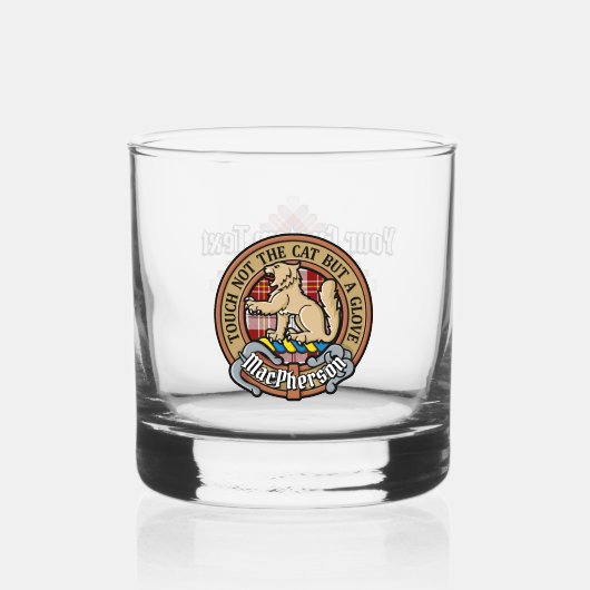 Clan MacPherson Wappen über Red Dress Tartan Whiskyglas (Vorderseite)