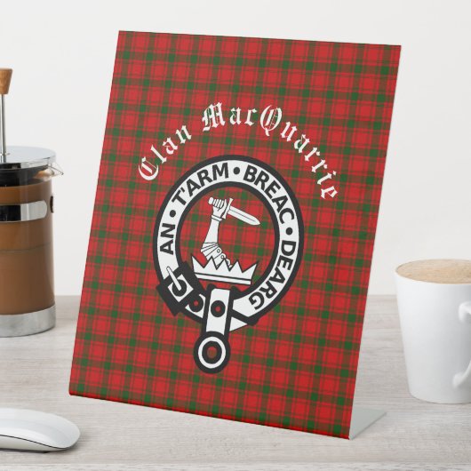 Clan MacQuarrie Tartan und Wappen Sockelschild (In Situ)
