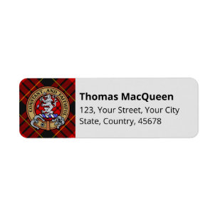 Clan MacQueen Crest über Tartan