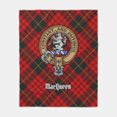 Clan MacQueen Crest über Tartan Fleecedecke (Vorderseite)