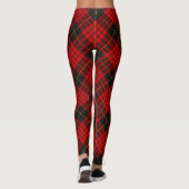 Clan MacQueen Crest über Tartan Leggings (Rückseite)