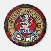 Clan MacQueen Crest über Tartan Magnet (Vorne)